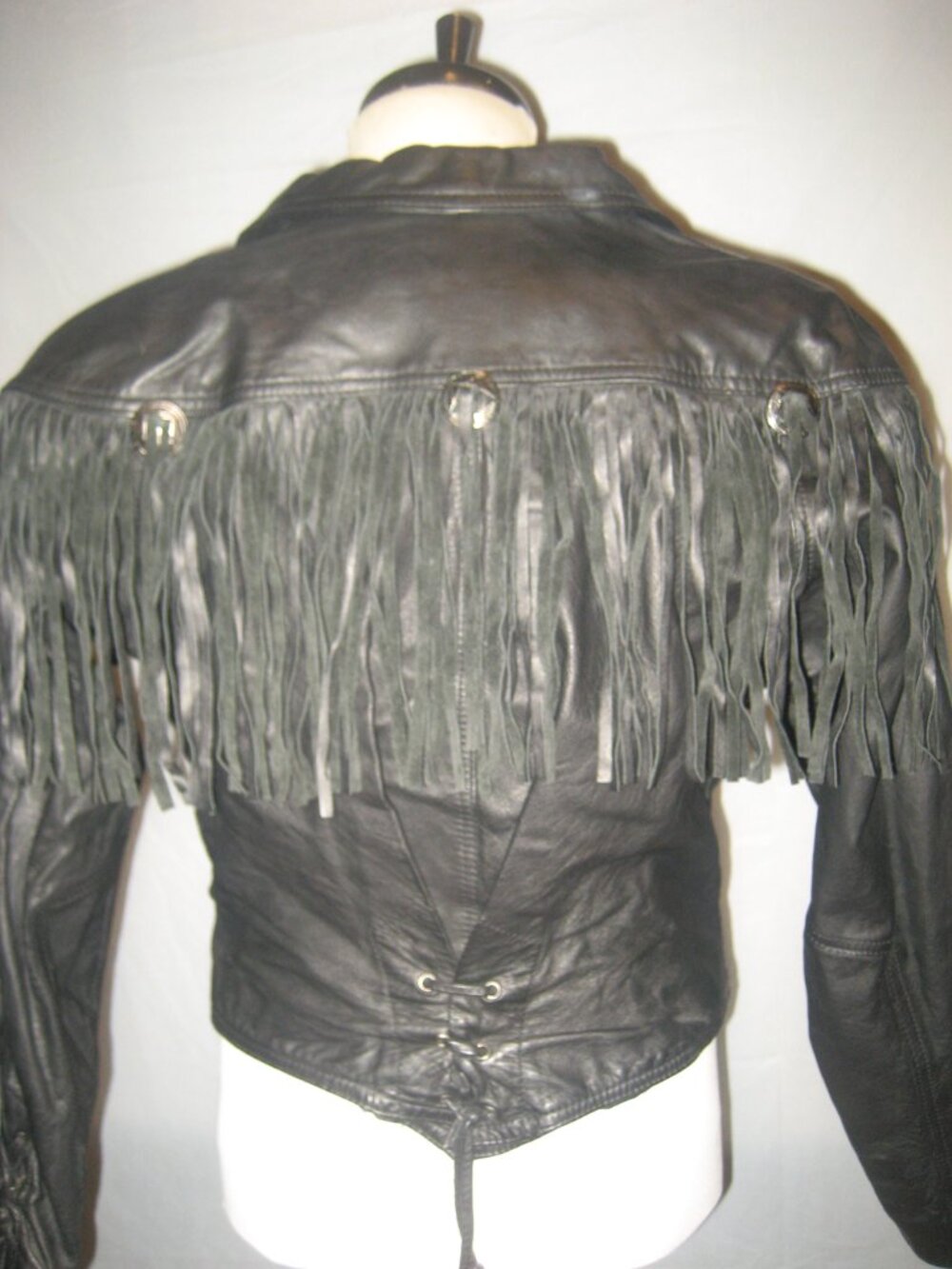 WOMEN'S G-III LEATHER WESTERN BLACK FRINGE CROP COWGIRL JACKET MEDIUM